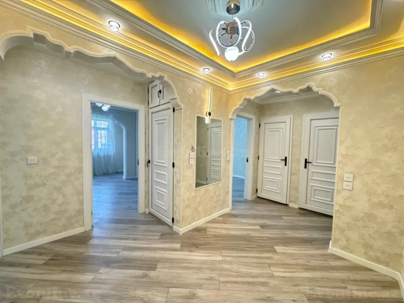 Satılır 4 otaqlı Mənzil Köhnə tikili 110 m² Əhmədli - şəkil 12