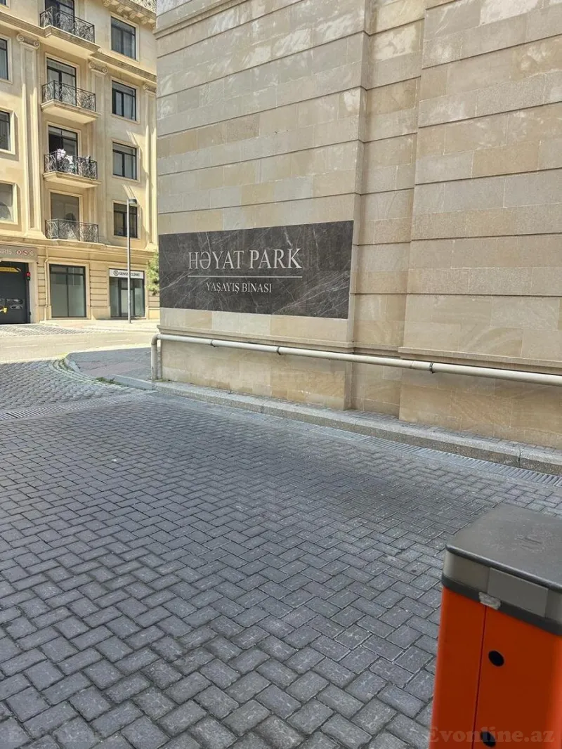 Kirayə verilir 3 otaqlı Mənzil Yeni tikili 150 m² Xətai r. - şəkil 6