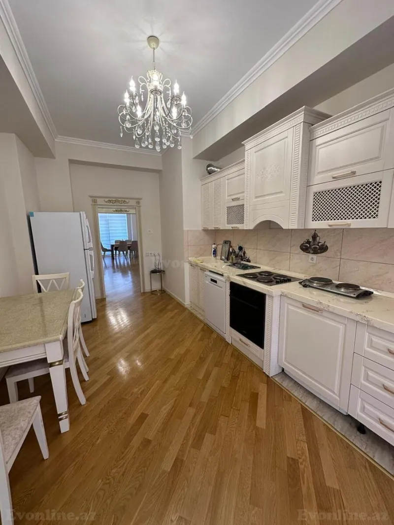 Kirayə verilir 3 otaqlı Mənzil Yeni tikili 150 m² Xətai r. - şəkil 10