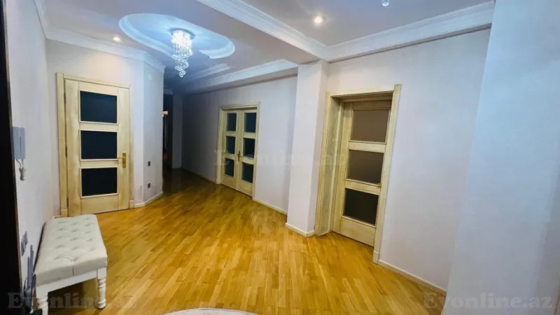 Satılır 4 otaqlı Mənzil Yeni tikili 205 m² 28 May m. - şəkil 7