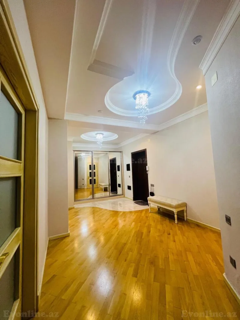Satılır 4 otaqlı Mənzil Yeni tikili 205 m² 28 May m. - şəkil 9