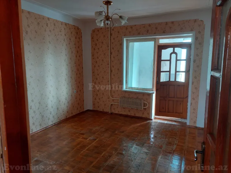 4 otaqlı Mənzil 110 m² 8-ci kilometr Satılır