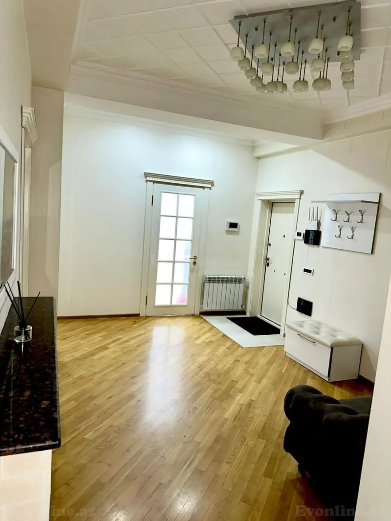 Kirayə verilir 3 otaqlı Mənzil Yeni tikili 124 m² 28 May m. - şəkil 13