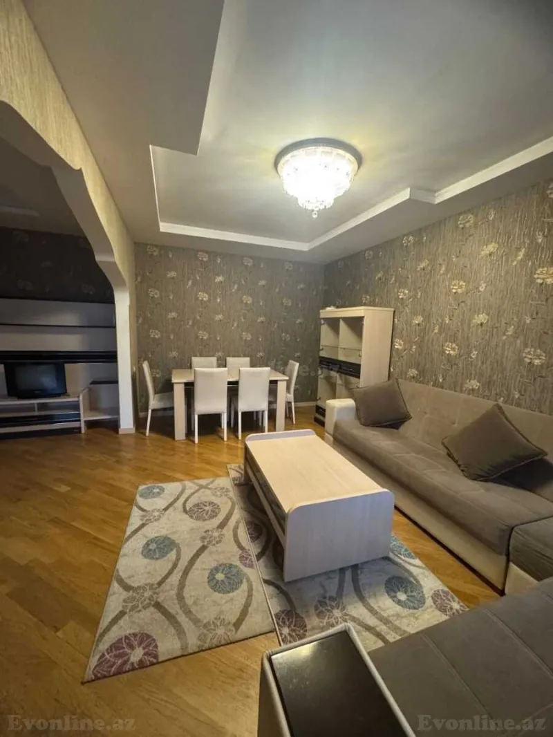 5 otaqlı Mənzil 120 m² Suraxanı r. Satılır