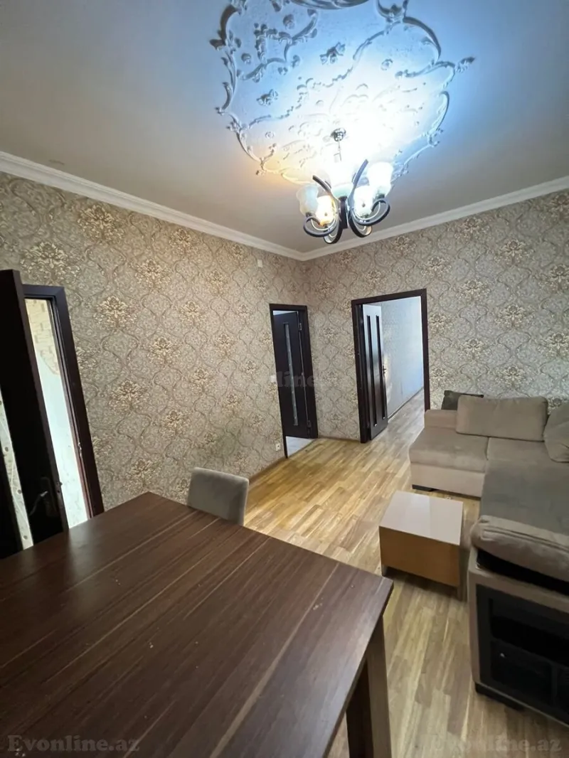 Satılır 2 otaqlı Mənzil Köhnə tikili 55 m² 4-cü mikrorayon - şəkil 2