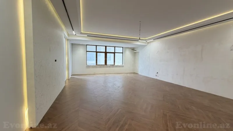 Satılır 4 otaqlı Mənzil Yeni tikili 230 m² 28 May m. - şəkil 2