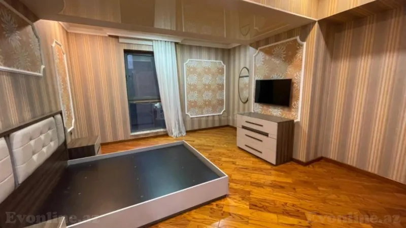 Kirayə verilir 5 otaqlı Mənzil Yeni tikili 330 m² 28 May m. - şəkil 22