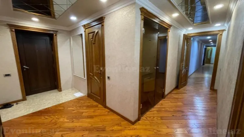 Kirayə verilir 5 otaqlı Mənzil Yeni tikili 330 m² 28 May m. - şəkil 26