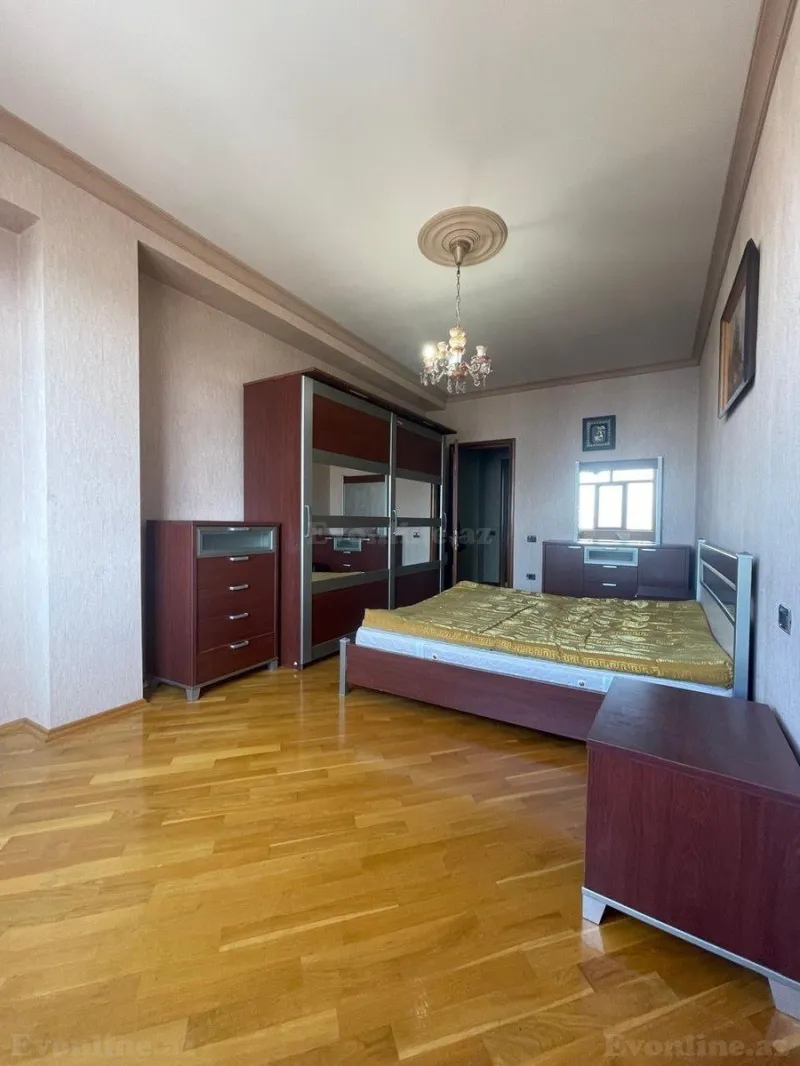 Satılır 4 otaqlı Mənzil Yeni tikili 240 m² Elmlər Akademiyası m. - şəkil 19