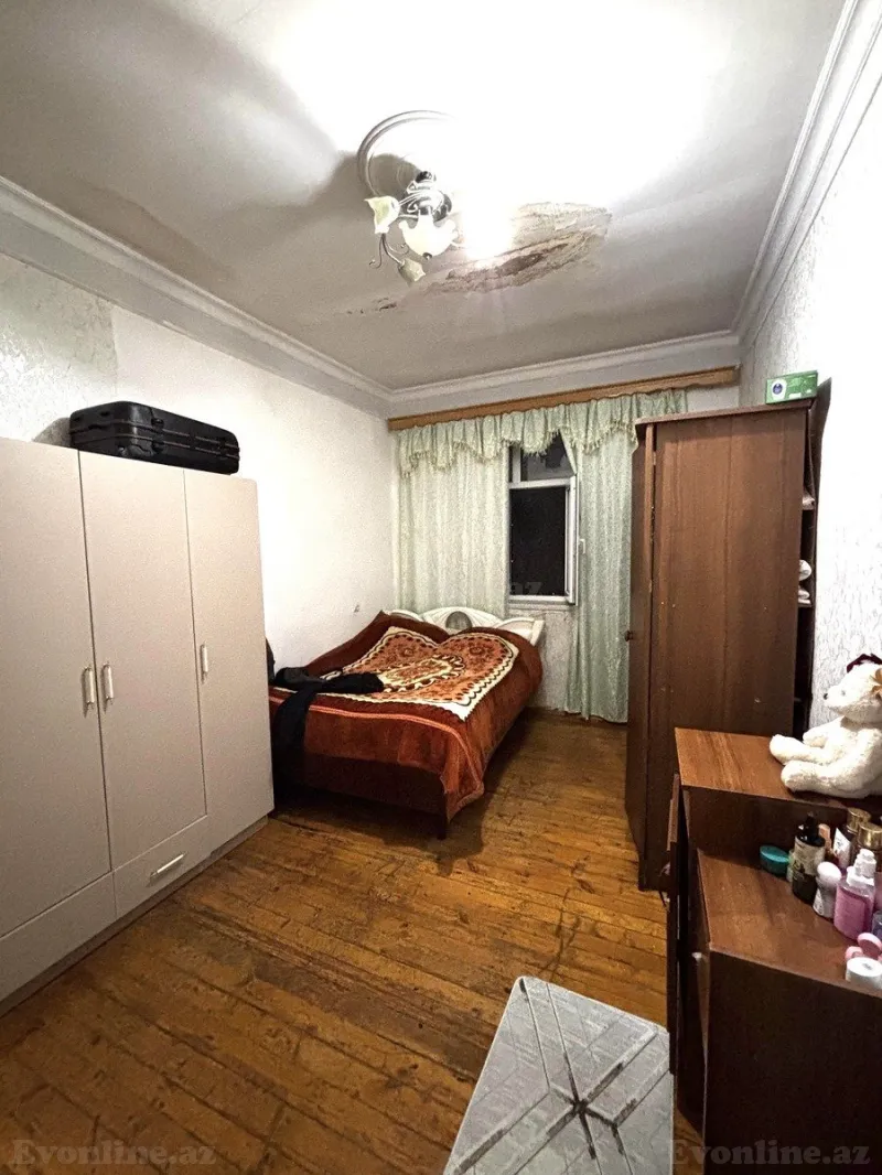 Satılır 2 otaqlı Mənzil Köhnə tikili 70 m² 28 May m. - şəkil 7