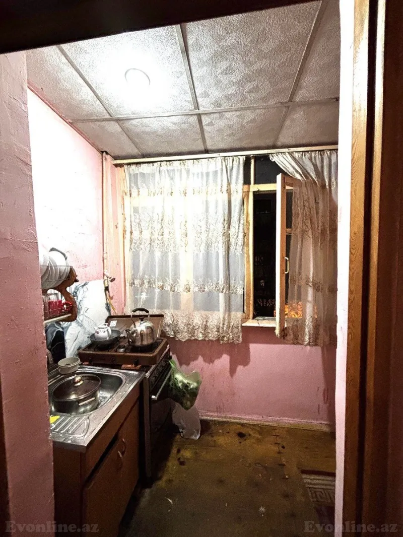 Satılır 2 otaqlı Mənzil Köhnə tikili 70 m² 28 May m. - şəkil 17