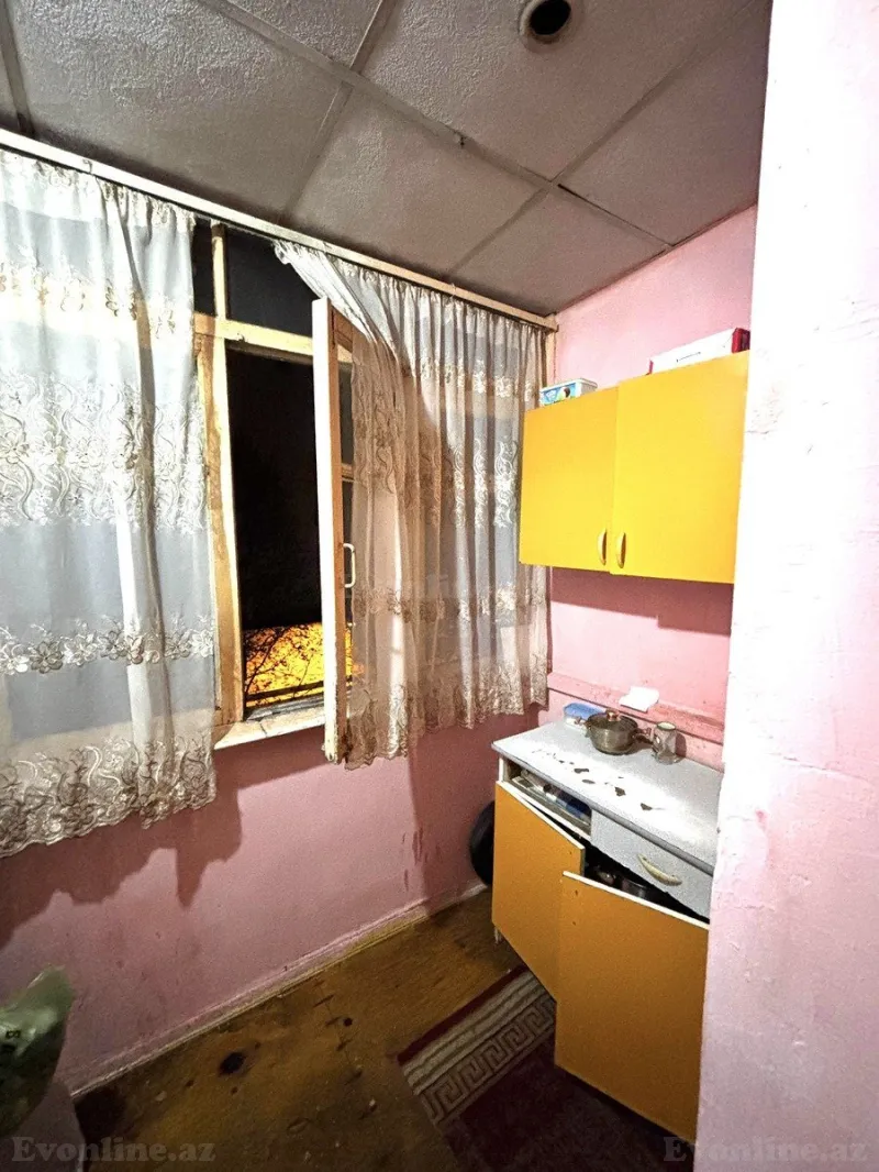 Satılır 2 otaqlı Mənzil Köhnə tikili 70 m² 28 May m. - şəkil 22