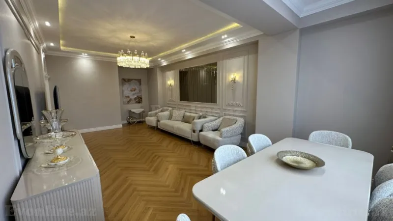Satılır 3 otaqlı Mənzil Yeni tikili 130 m² Nəriman Nərimanov m. - şəkil 2