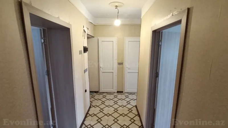 Satılır 2 otaqlı Mənzil Köhnə tikili 62 m² Sabunçu r. - şəkil 2