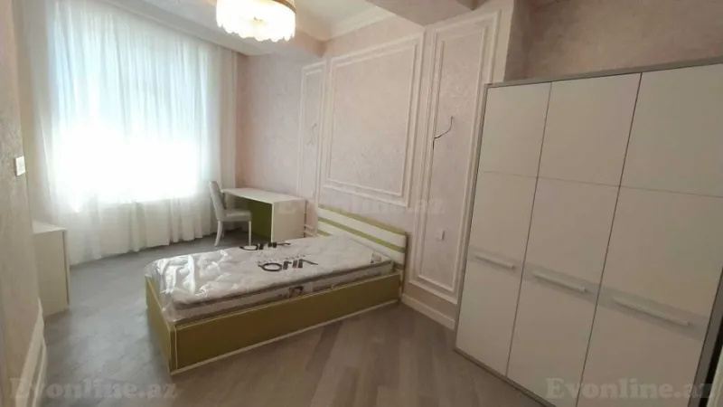 Satılır 4 otaqlı Mənzil Yeni tikili 160 m² Elmlər Akademiyası m. - şəkil 6