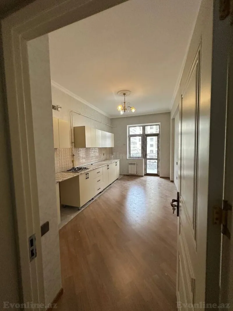 Satılır 3 otaqlı Mənzil Yeni tikili 120 m² Səbail r.