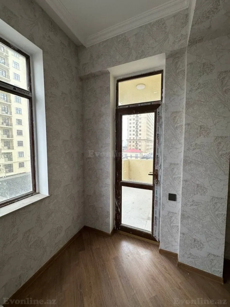 Satılır 3 otaqlı Mənzil Yeni tikili 120 m² Səbail r. - şəkil 4