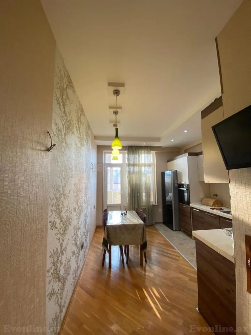 Kirayə verilir 3 otaqlı Mənzil Yeni tikili 140 m² Neftçilər m. - şəkil 8