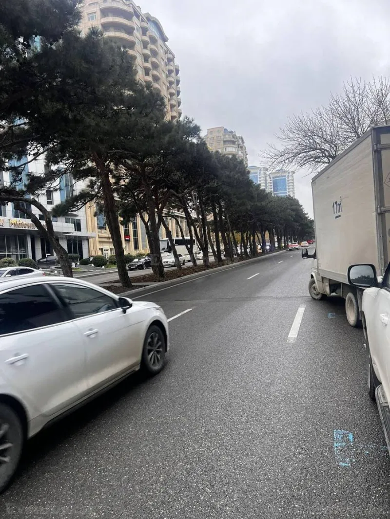 Satılır Ofis 137 m² 28 May m. - şəkil 4