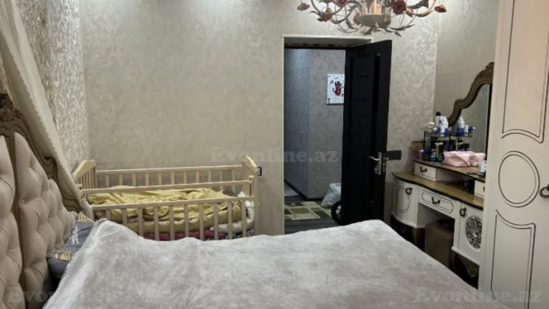 Satılır 2 otaqlı Mənzil Köhnə tikili 65 m² 8-ci mikrorayon - şəkil 4