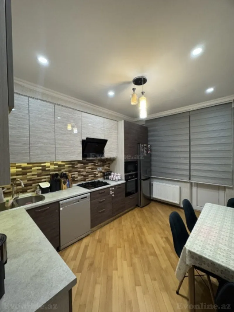 Satılır 2 otaqlı Mənzil Yeni tikili 100 m² Səbail r. - şəkil 4