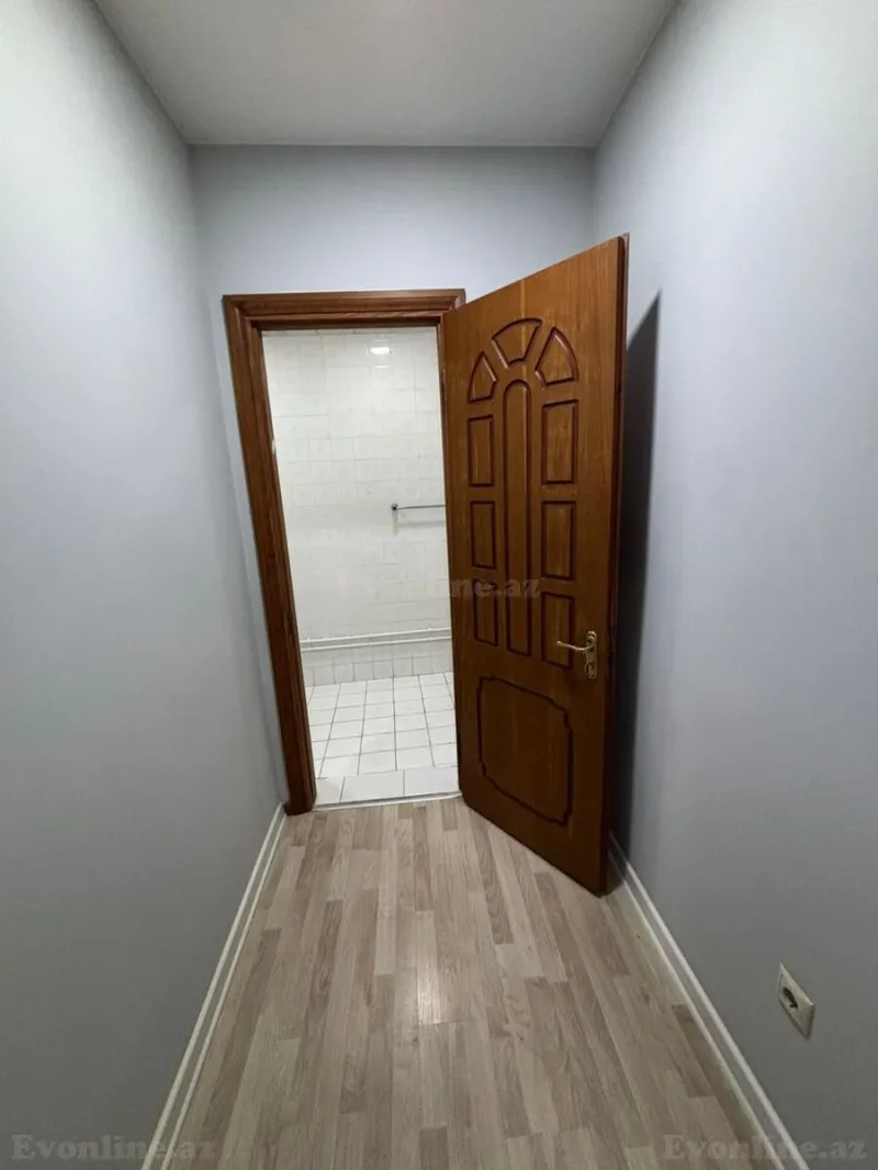 Kirayə verilir Ofis 160 m² Xətai r. - şəkil 10