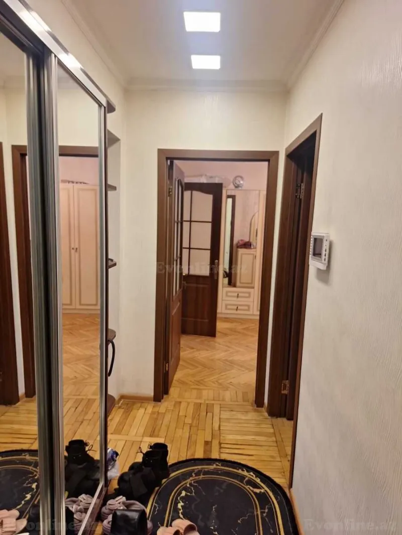 Satılır 3 otaqlı Mənzil Köhnə tikili 75 m² Nizami m. - şəkil 8