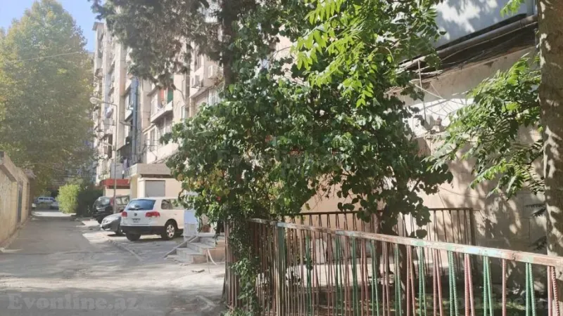 Satılır 4 otaqlı Mənzil Köhnə tikili 105 m² 8-ci mikrorayon - şəkil 5