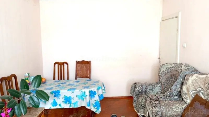 Satılır 3 otaqlı Mənzil Köhnə tikili 80 m² Nizami r. - şəkil 2