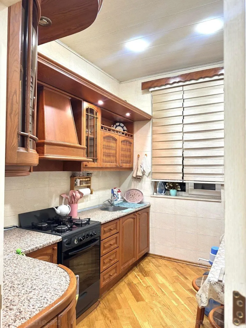 Satılır 3 otaqlı Mənzil Köhnə tikili 75 m² Elmlər Akademiyası m. - şəkil 9