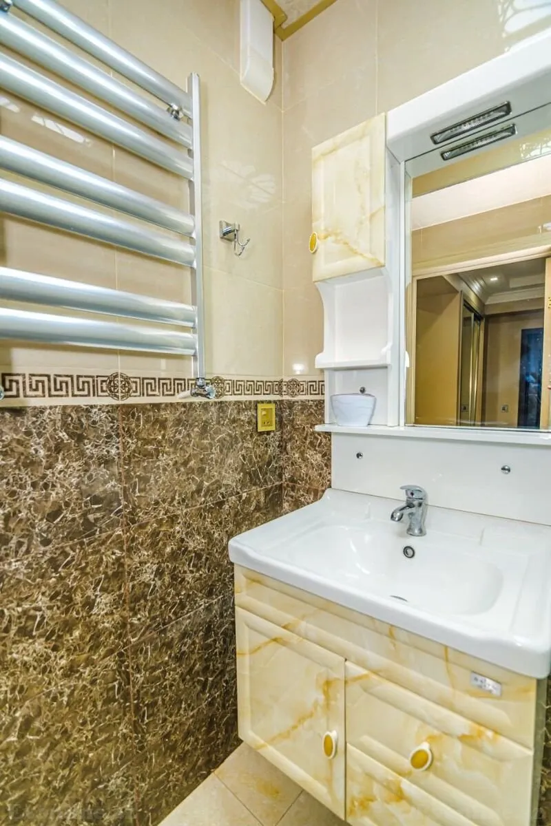 Kirayə verilir 3 otaqlı Mənzil Köhnə tikili 80 m² 28 May m. - şəkil 21