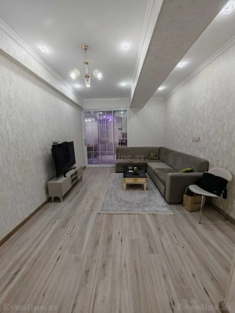 2 otaqlı Mənzil 85 m² Xətai m. Satılır