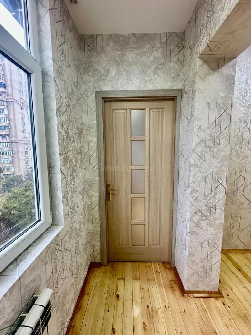 Satılır 2 otaqlı Mənzil Köhnə tikili 45 m² 8-ci mikrorayon - şəkil 8