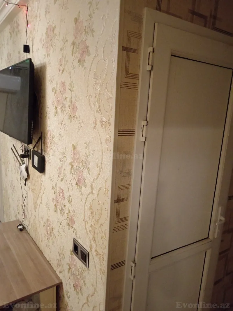 Kirayə verilir 2 otaqlı Mənzil Köhnə tikili 60 m² Yasamal - şəkil 3