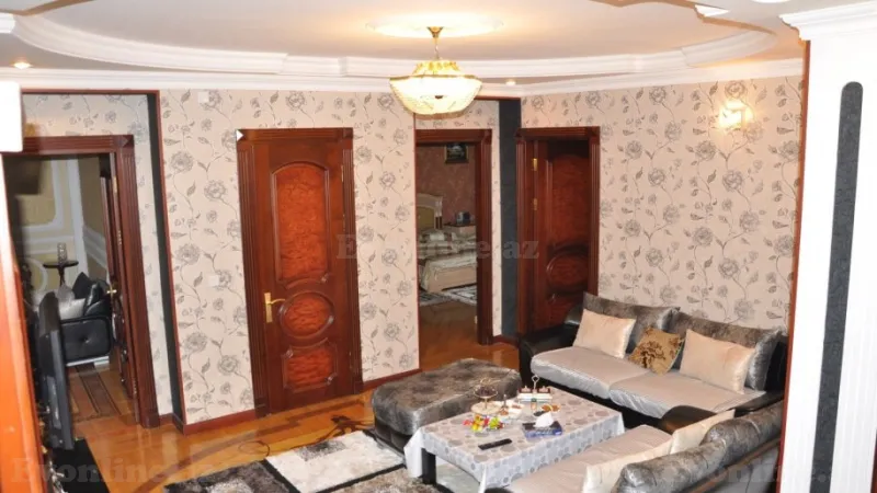 Satılır 12 otaqlı Mənzil Yeni tikili 365 m² Elmlər Akademiyası m. - şəkil 5