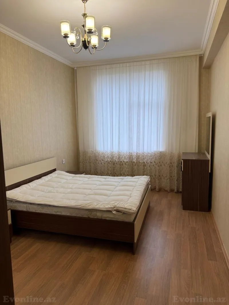Kirayə verilir 4 otaqlı Mənzil Yeni tikili 120 m² Binəqədi r.