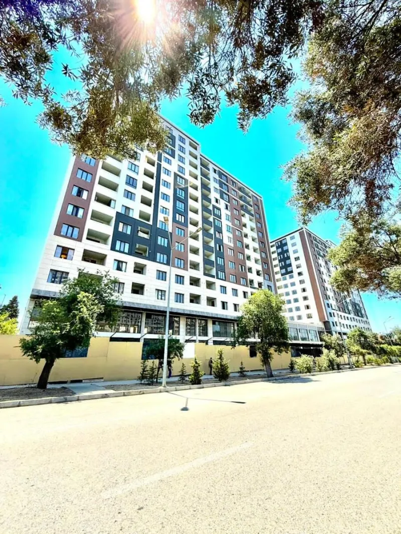 4 otaqlı Mənzil 110 m² Neftçilər m. Satılır
