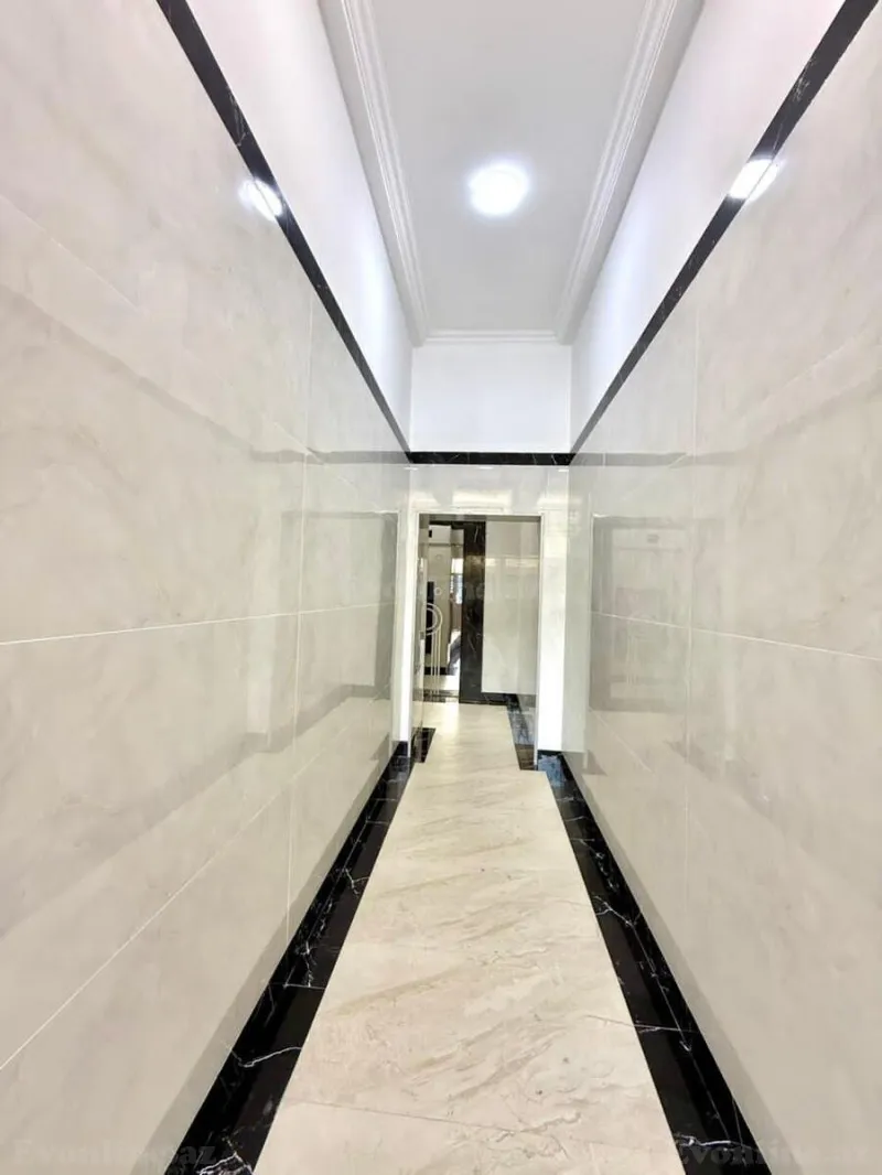 Satılır 4 otaqlı Mənzil Yeni tikili 110 m² Neftçilər m. - şəkil 4