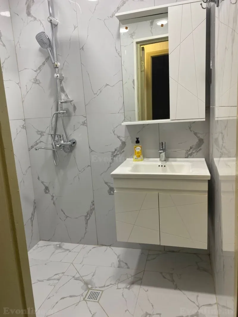 Satılır 2 otaqlı Mənzil Köhnə tikili 65 m² 8-ci kilometr - şəkil 5