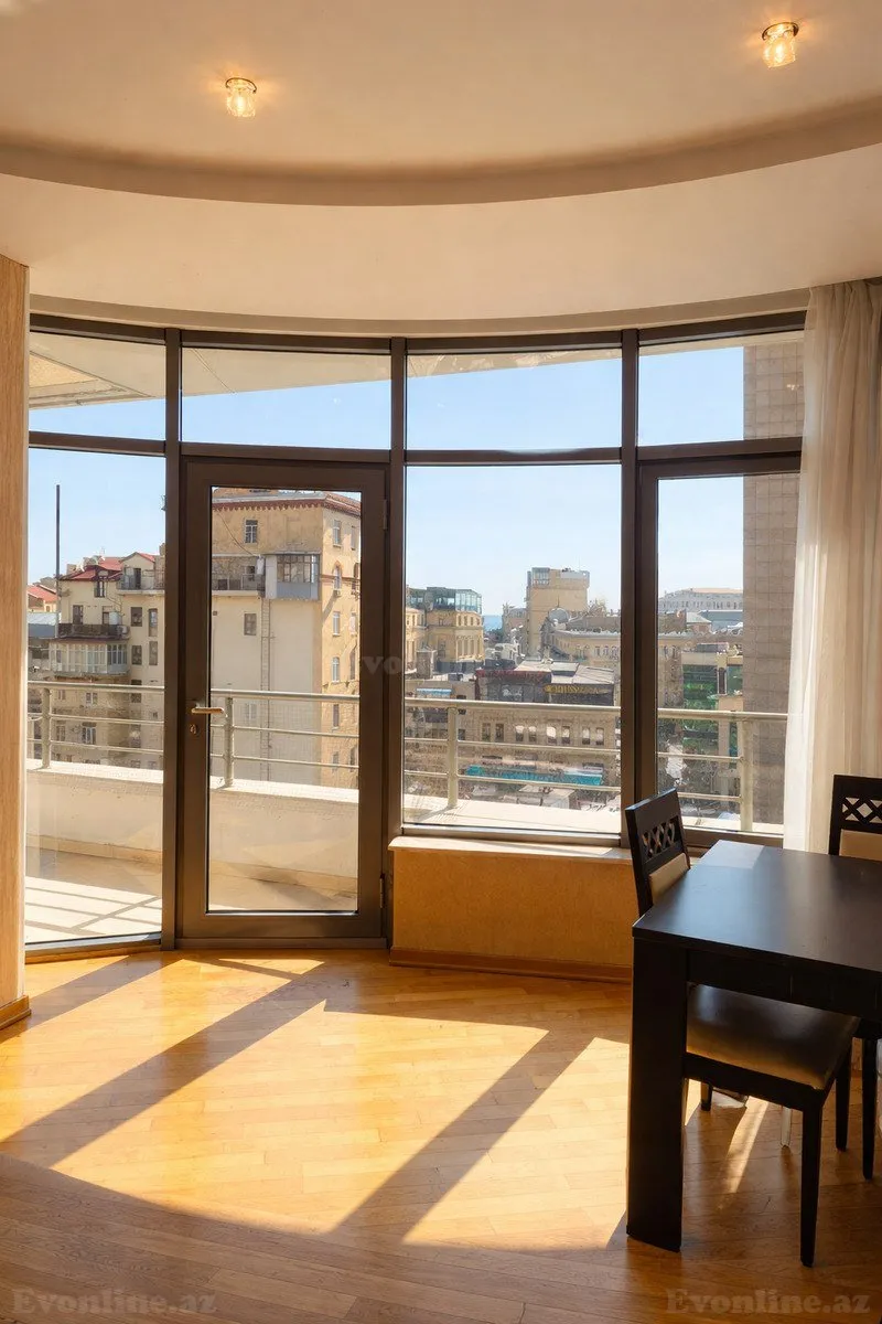 Satılır 4 otaqlı Mənzil Yeni tikili 212 m² Sahil m. - şəkil 4