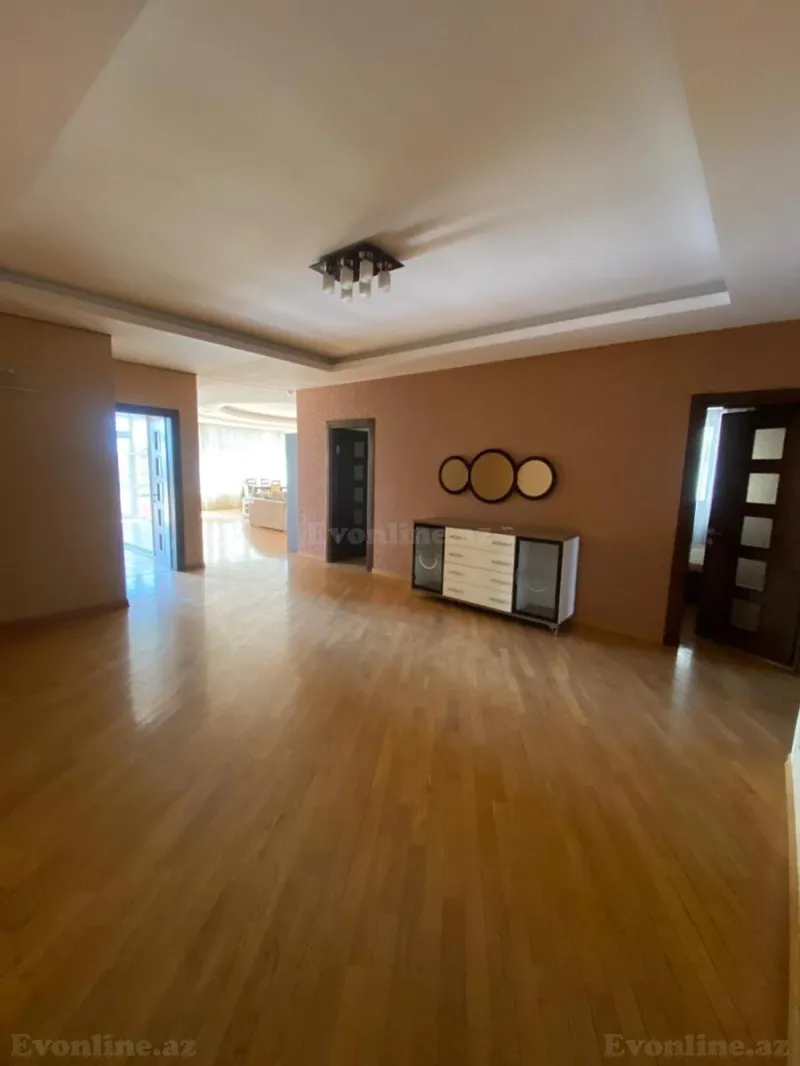 Satılır 4 otaqlı Mənzil Yeni tikili 212 m² Sahil m. - şəkil 13