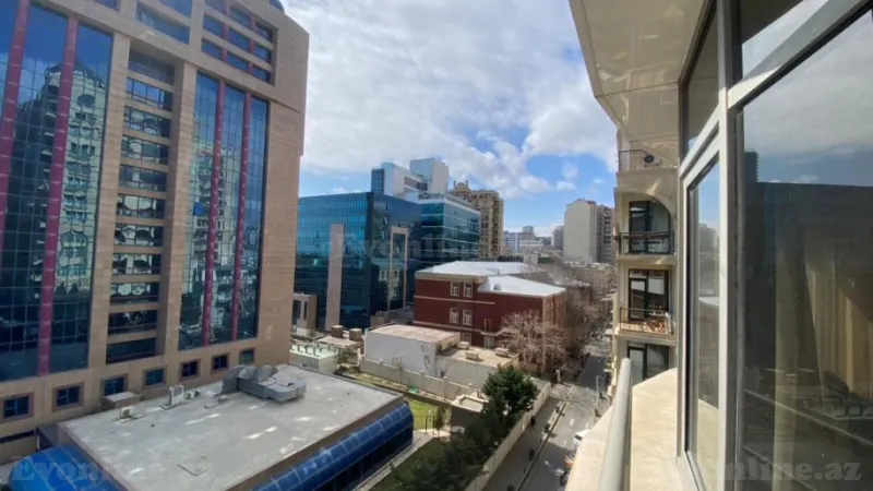 Satılır 4 otaqlı Mənzil Yeni tikili 212 m² Sahil m. - şəkil 18