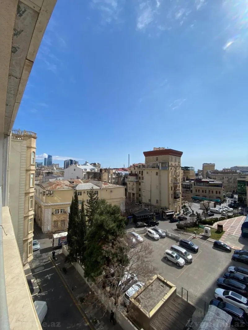 Satılır 4 otaqlı Mənzil Yeni tikili 212 m² Sahil m. - şəkil 22