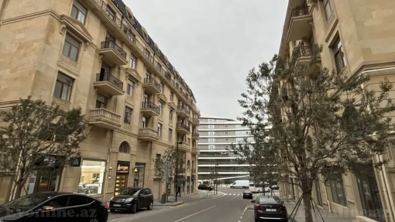 3 otaqlı Mənzil 92 m² Xətai r. Satılır