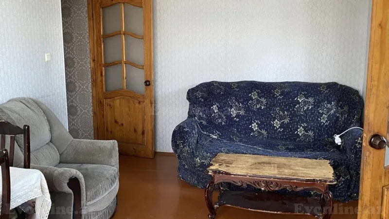 Kirayə verilir 1 otaqlı Mənzil Köhnə tikili 40 m² Sabunçu r. - şəkil 2