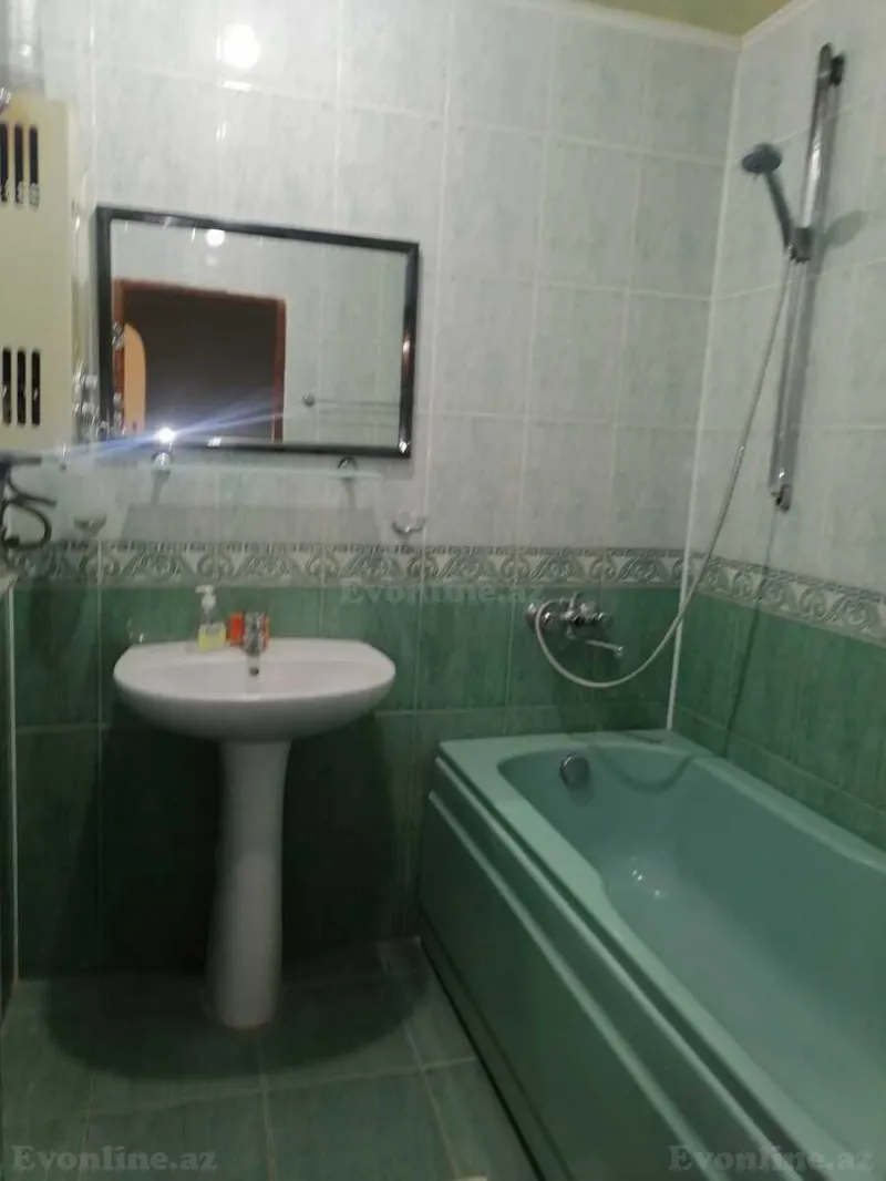 Satılır 3 otaqlı Mənzil Köhnə tikili 77.7 m² Suraxanı r. - şəkil 15