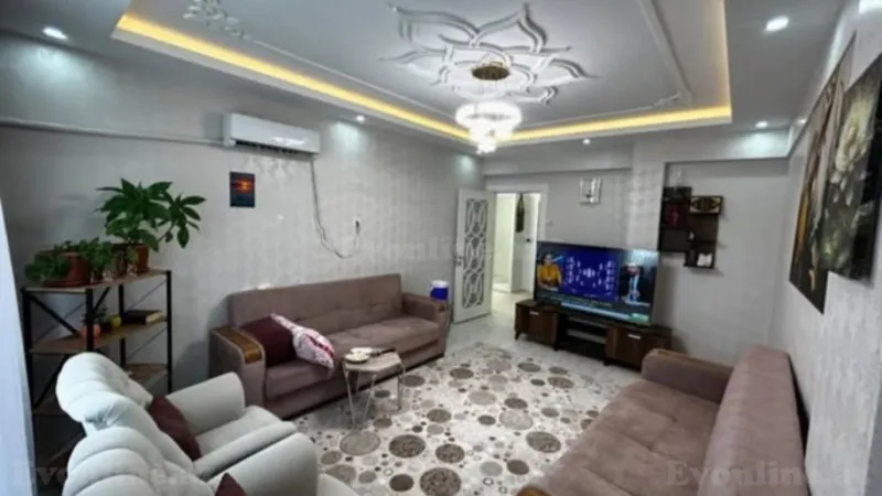3 otaqlı Mənzil 74 m² İnşaatçılar m. Kirayə verilir