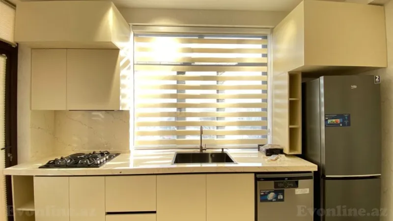 Kirayə verilir 2 otaqlı Mənzil Yeni tikili 55 m² Neftçilər m. - şəkil 3