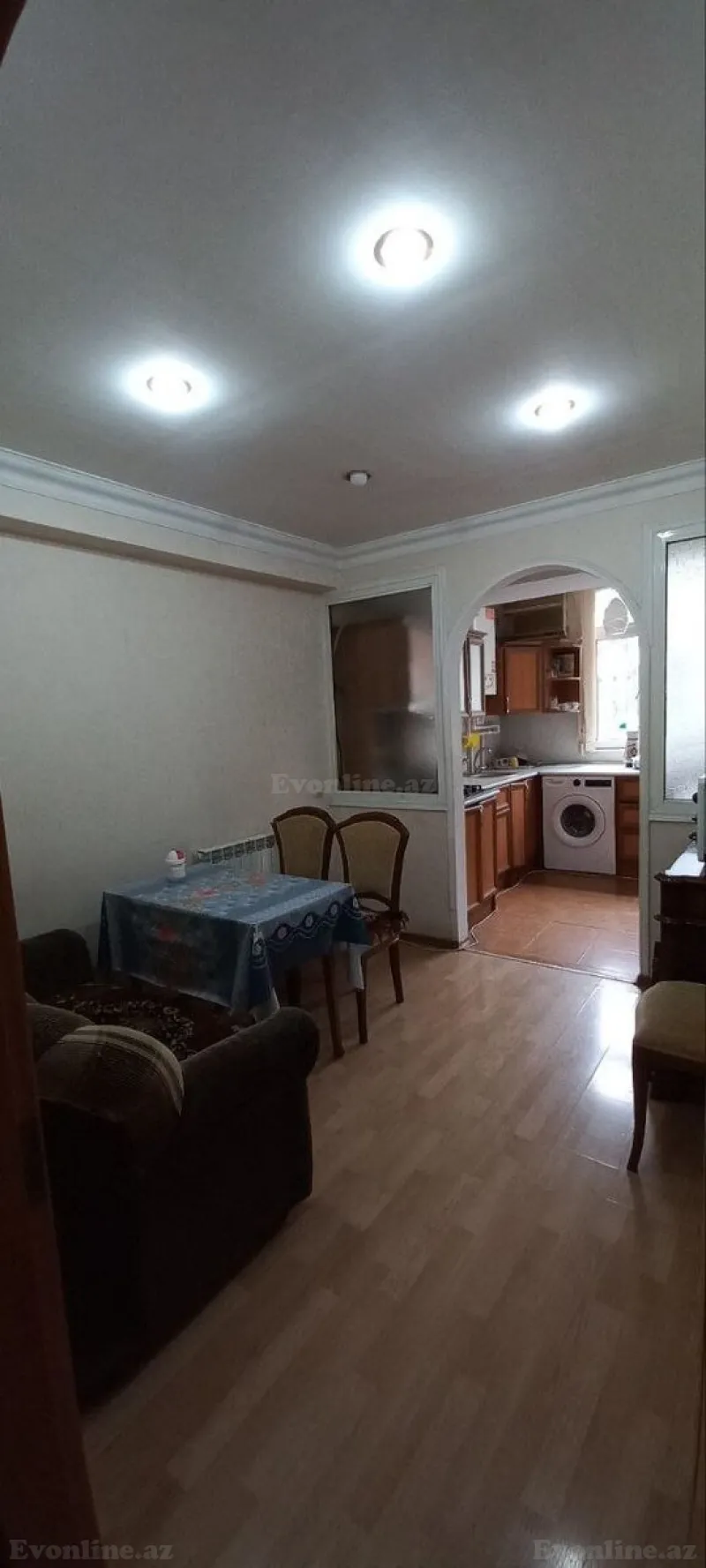 Satılır 2 otaqlı Mənzil Köhnə tikili 72 m² Gənclik m. - şəkil 3