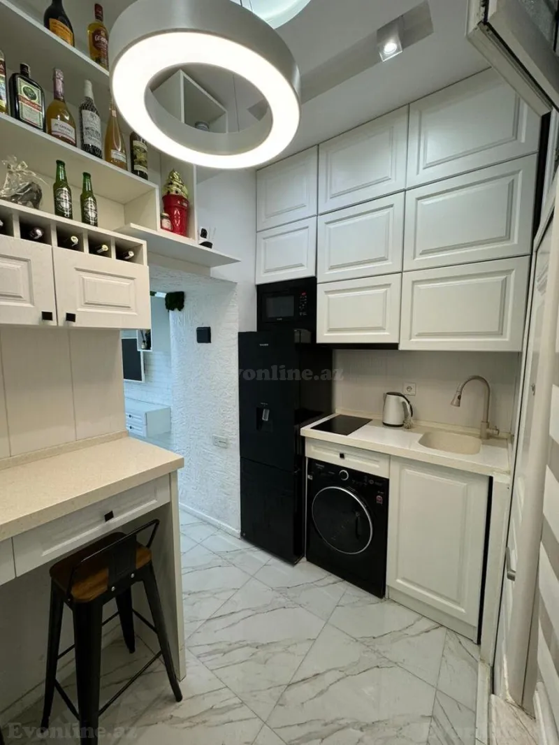 1 otaqlı Mənzil 20 m² Sahil m. Satılır